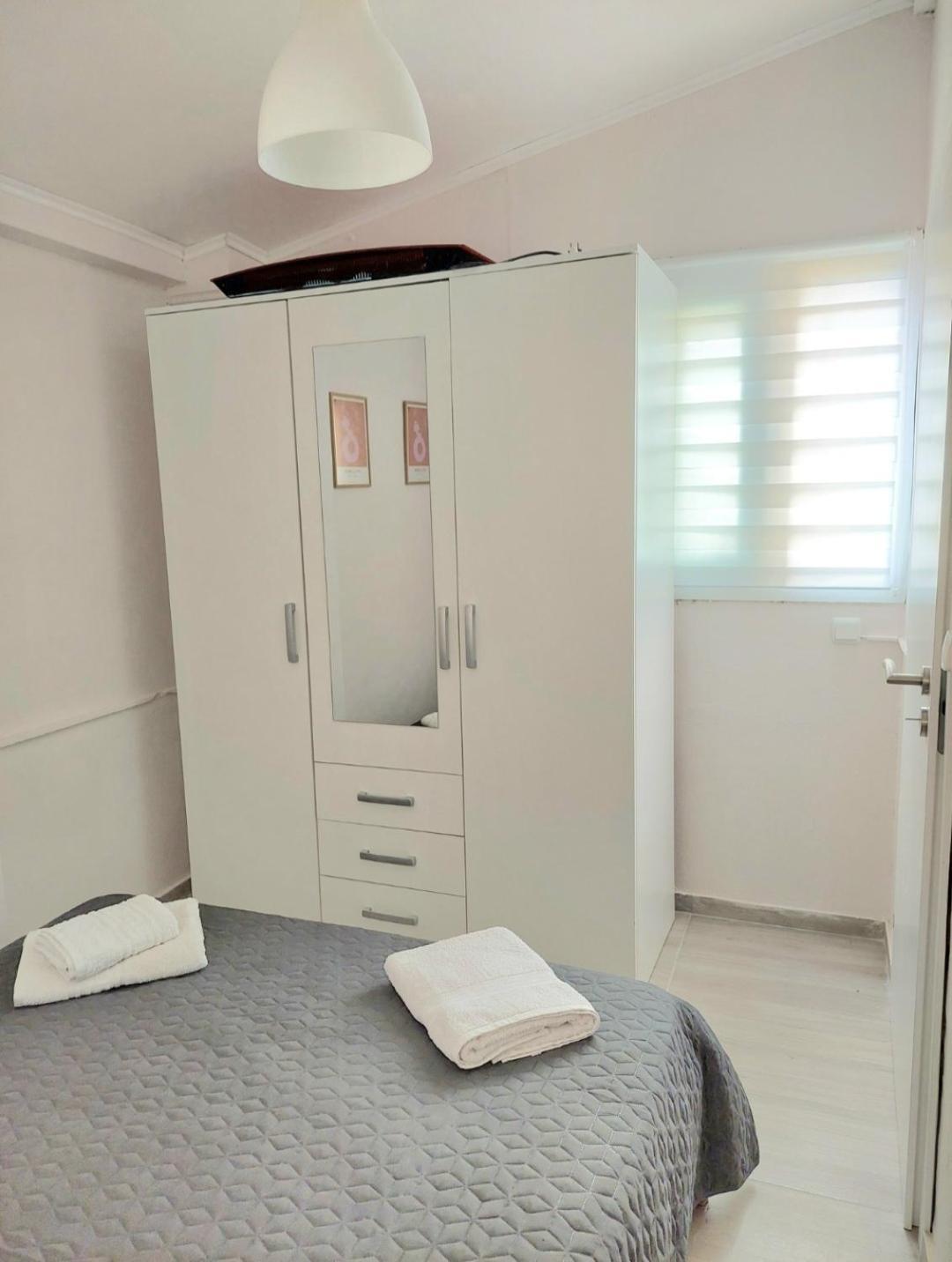 Thanos Guesthouse Corfu Agioi Deka  Exteriör bild