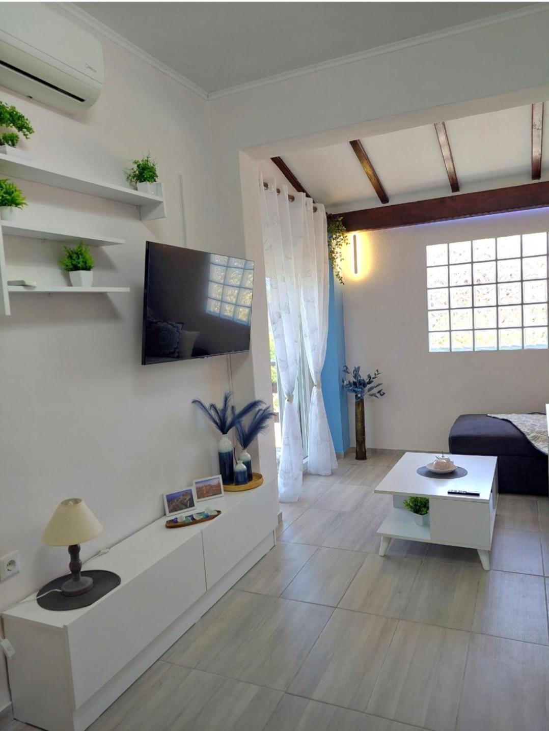 Thanos Guesthouse Corfu Agioi Deka  Exteriör bild
