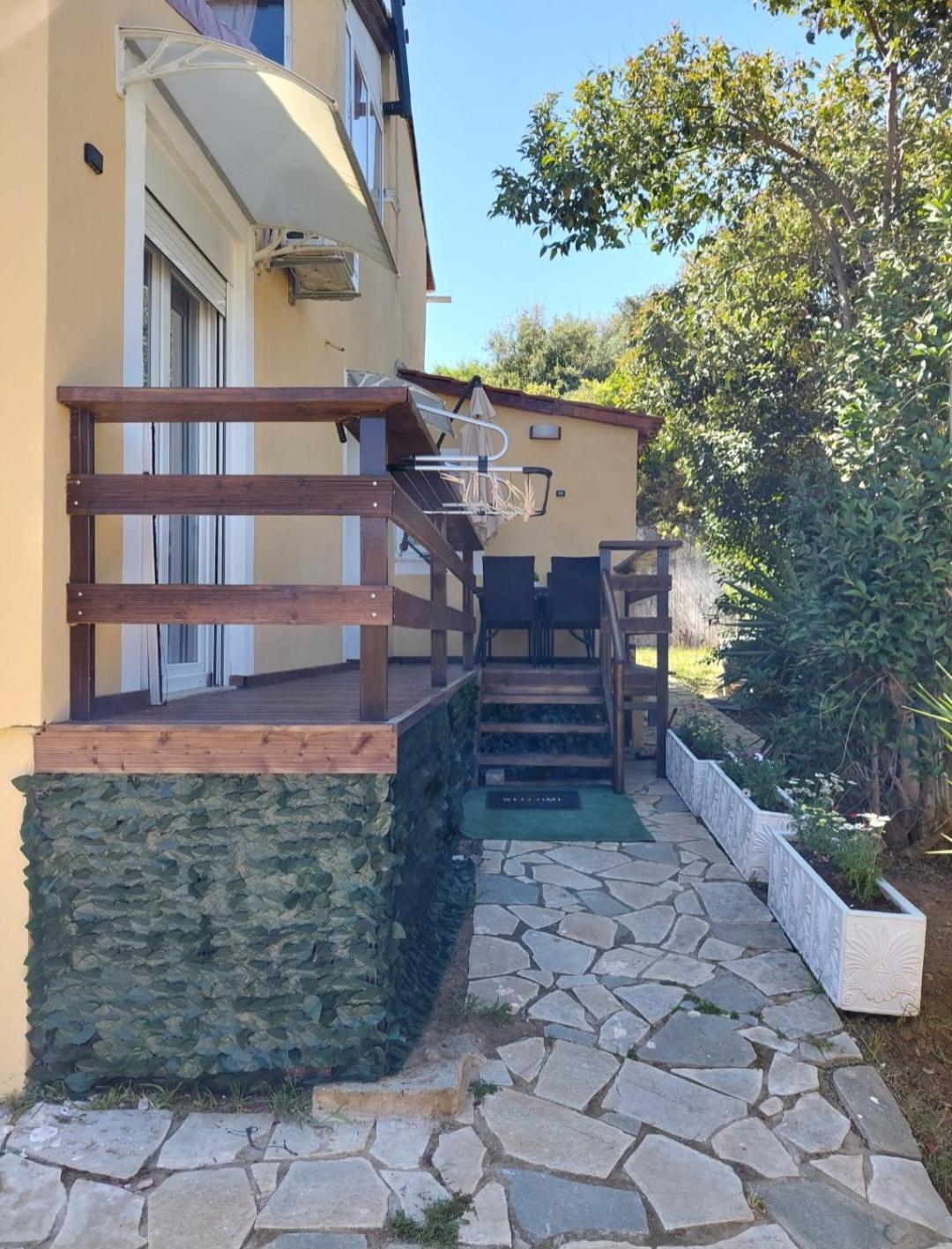Thanos Guesthouse Corfu Agioi Deka  Exteriör bild